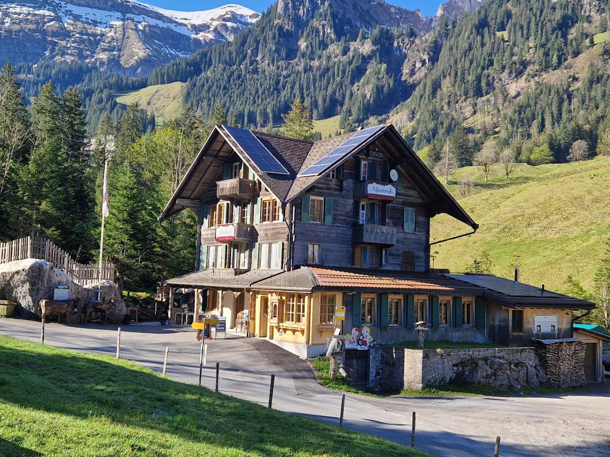 Alpenruh Kiental Hotel Kültér fotó