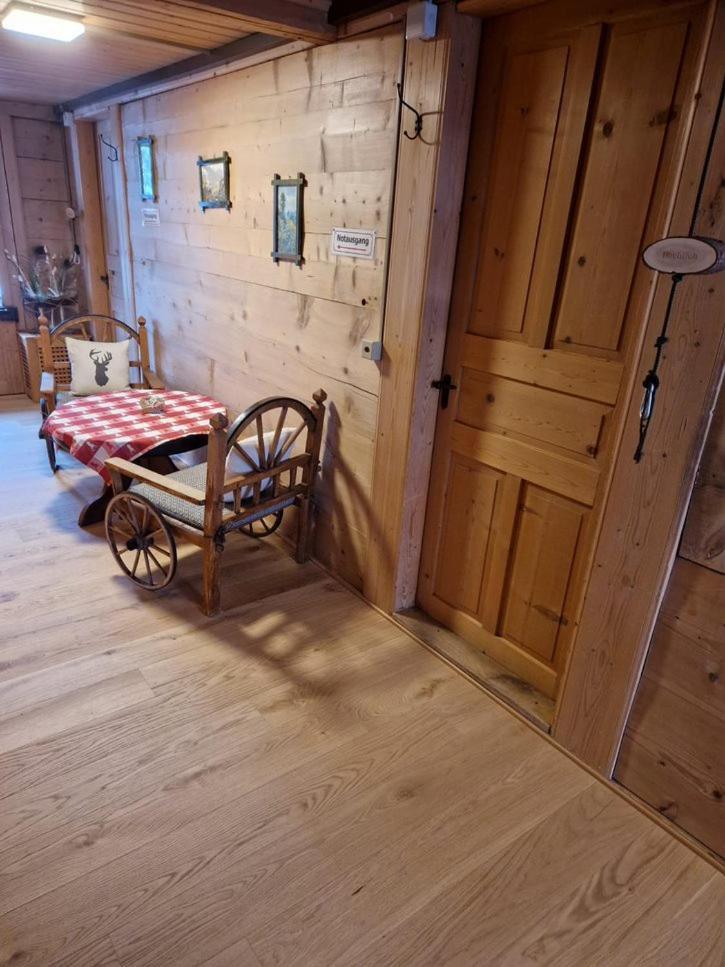 Alpenruh Kiental Hotel Kültér fotó
